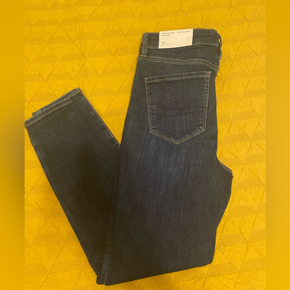 American Eagle Super Hi-Rise Jegging
